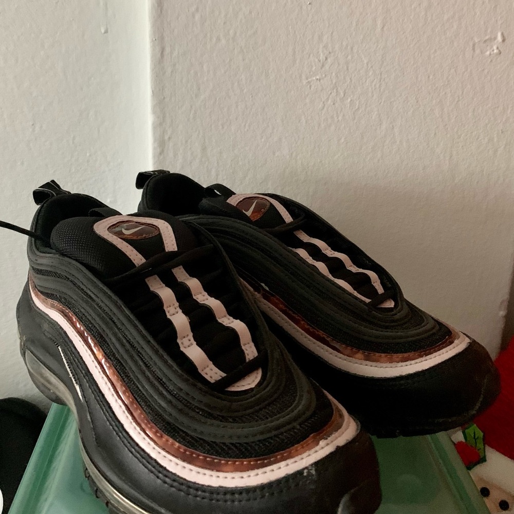 Nike Air Max 97 Pink & Black reflective sneakers